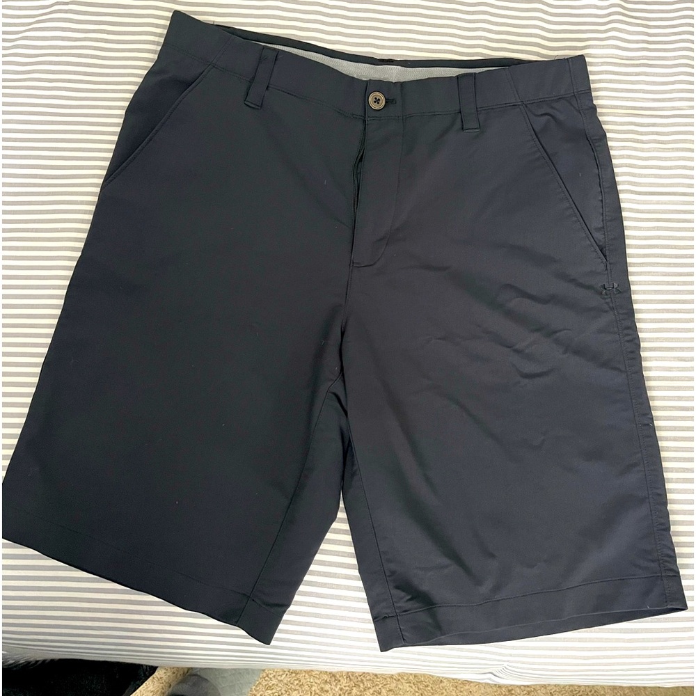 Men’s Under Armour shorts size 34 NWOT